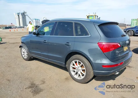 2011 Audi Q5 2.0T Premium z USA, uszkodzony, nr VIN WA1CFAFP2BA114109